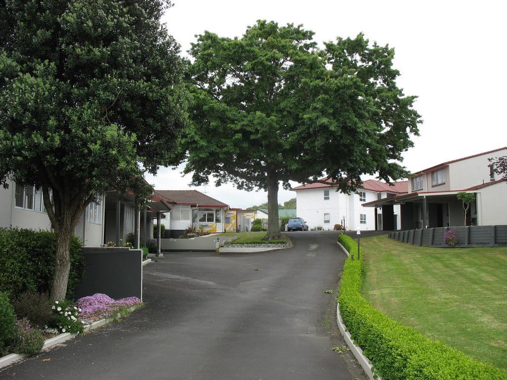 Touchwood Motor Lodge Pukekohe エクステリア 写真