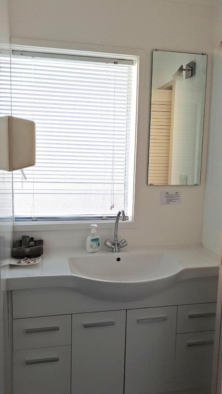 Touchwood Motor Lodge Pukekohe エクステリア 写真
