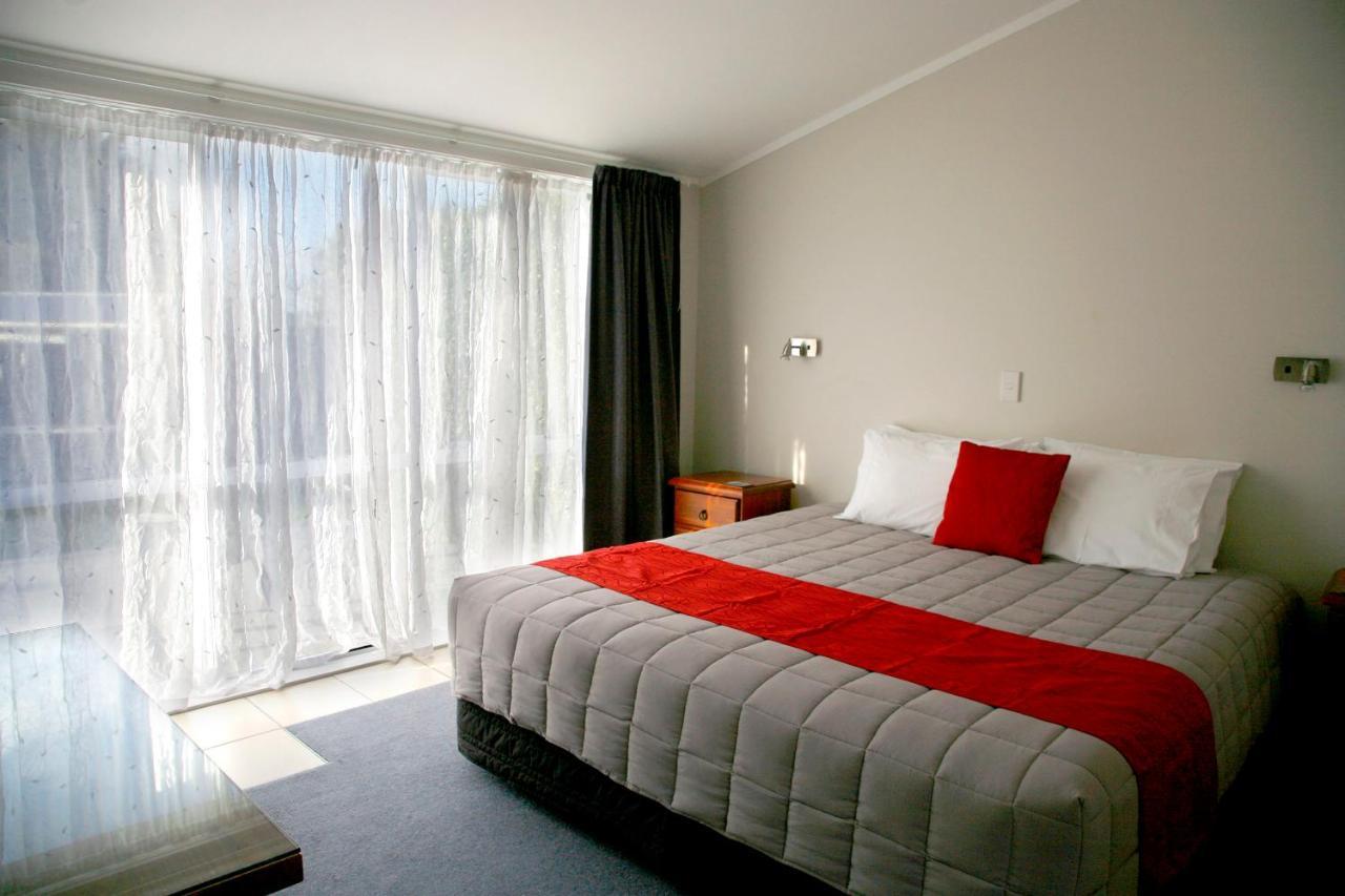 Touchwood Motor Lodge Pukekohe エクステリア 写真