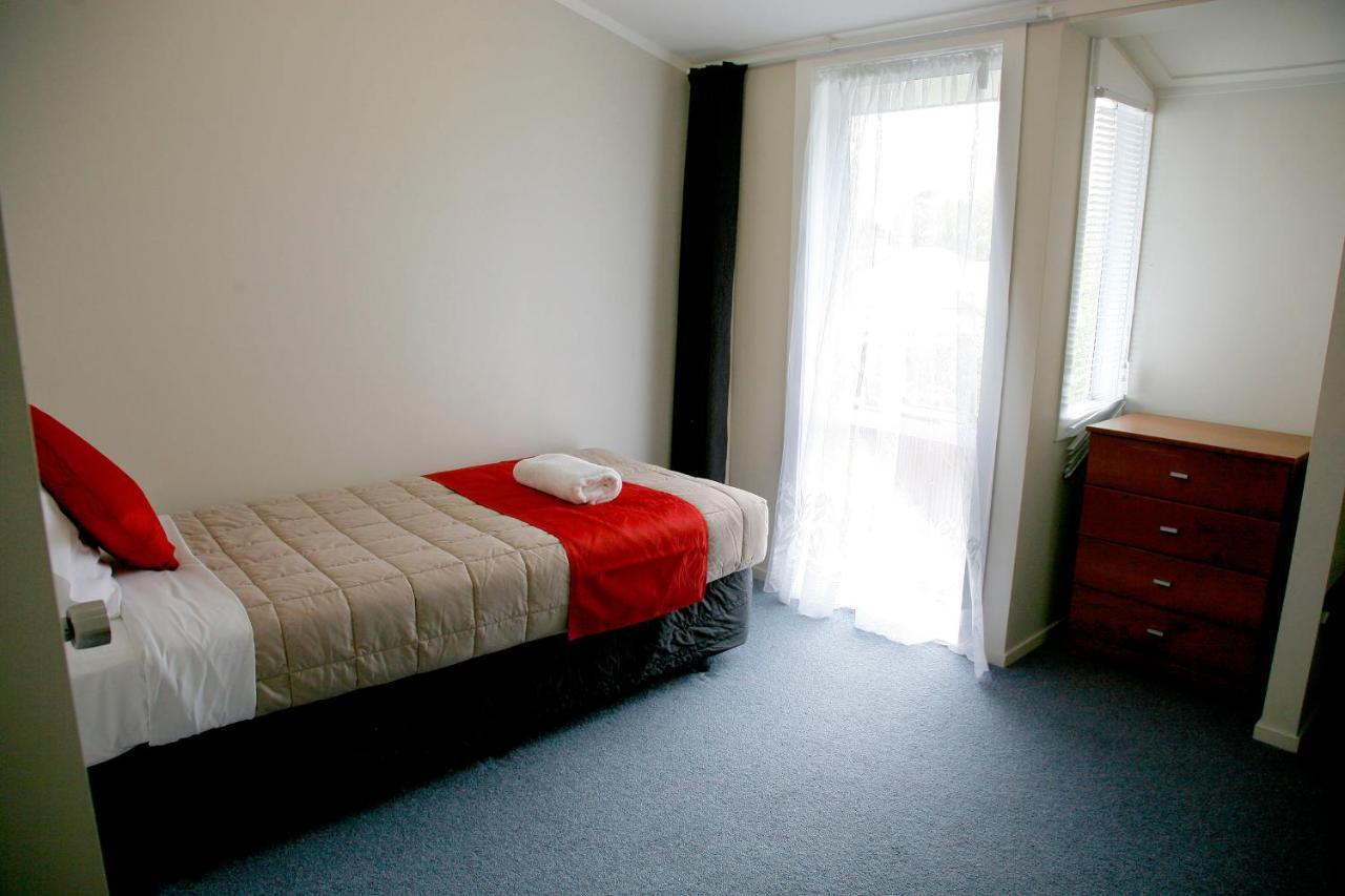 Touchwood Motor Lodge Pukekohe エクステリア 写真