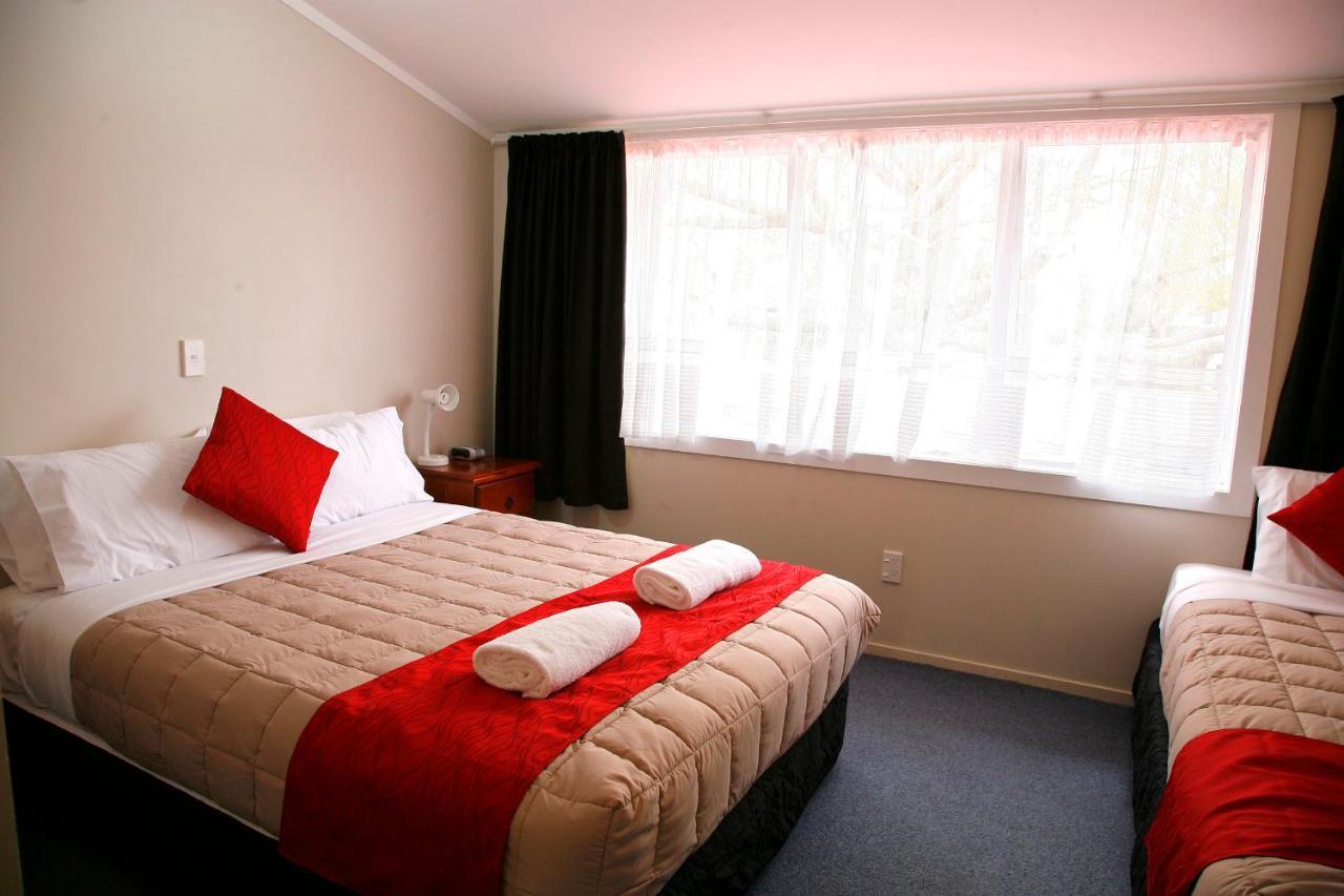 Touchwood Motor Lodge Pukekohe エクステリア 写真