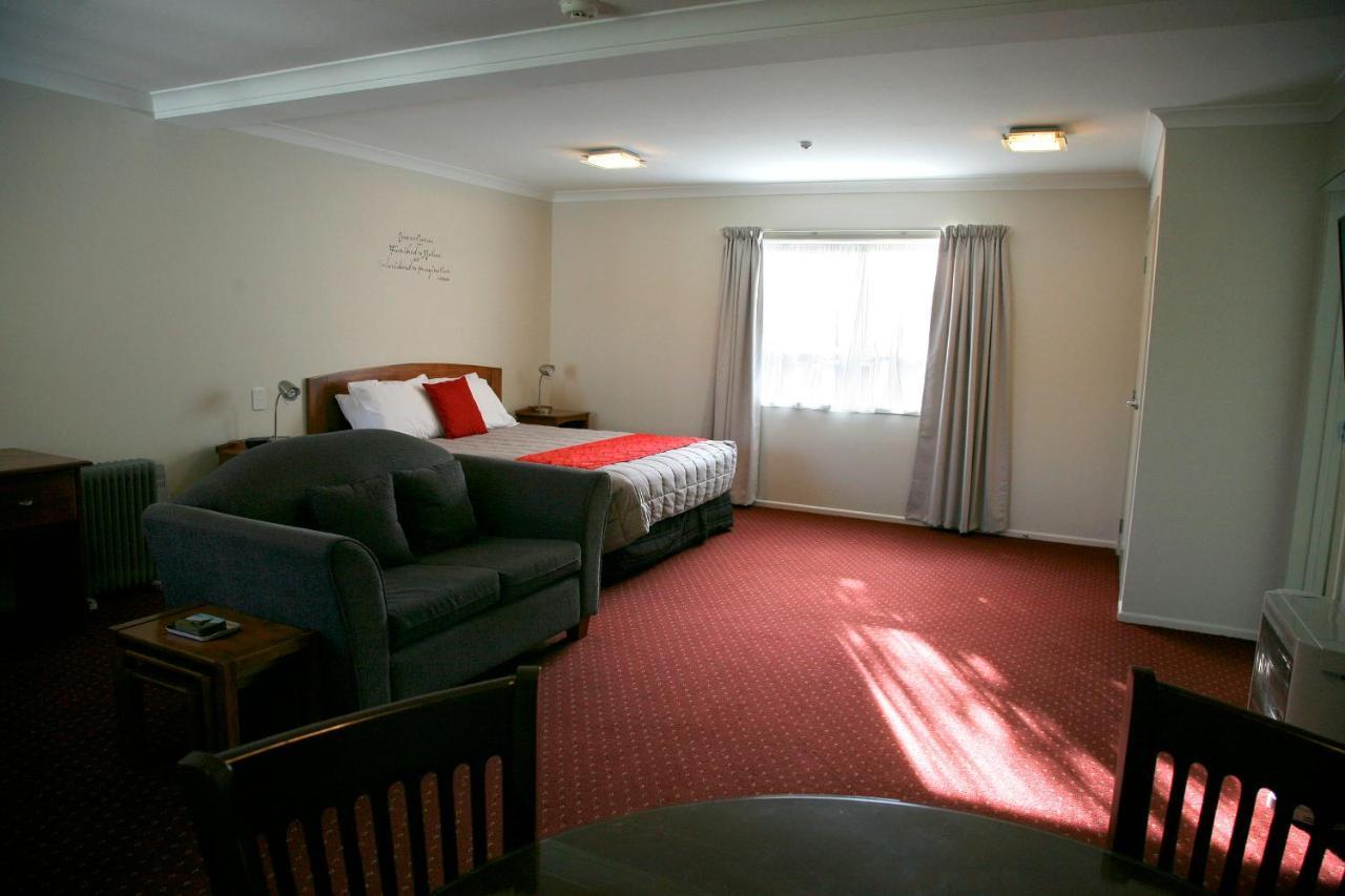 Touchwood Motor Lodge Pukekohe エクステリア 写真