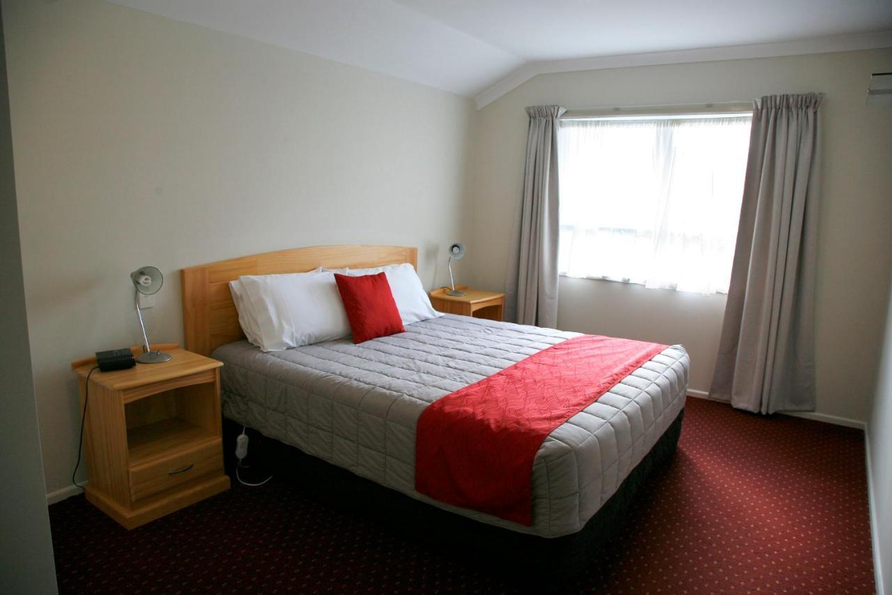 Touchwood Motor Lodge Pukekohe エクステリア 写真